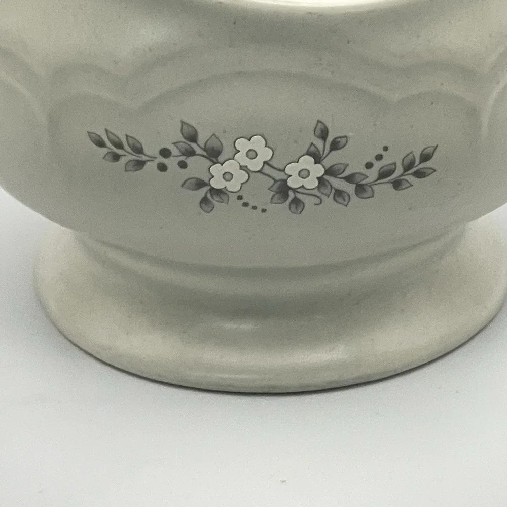 Vintage‎ Pfaltzgraff Gravy Boat Salt & Pepper 3 Pc Set-Retired Heirloom Pattern